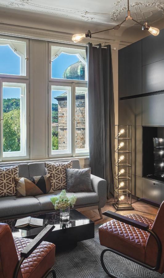 פראג Mn6 Luxury Suites By Adrez מראה חיצוני תמונה